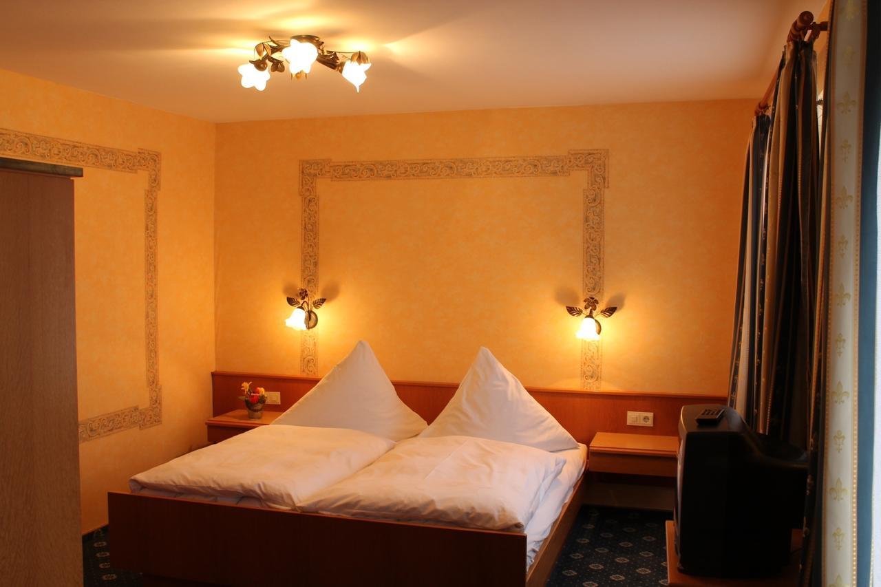 Hotel-Gasthof Zum Hirschen Durrwangen Номер фото