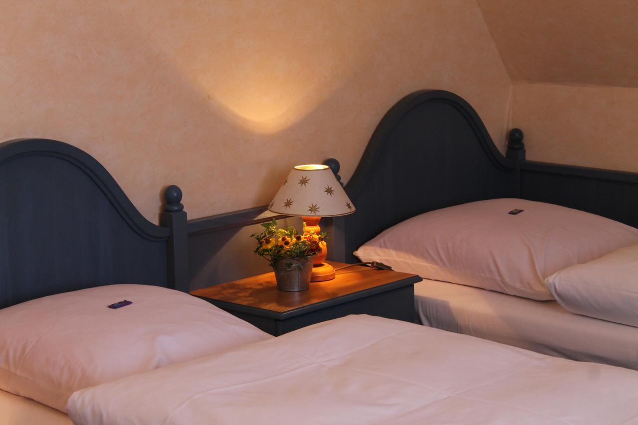 Hotel-Gasthof Zum Hirschen Durrwangen Номер фото